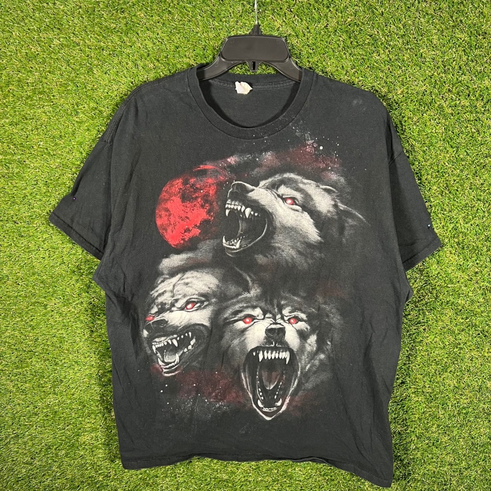 Gildan Heavy Cotton XL Wolf Pack Full Moon Graphic T Shirt Y2K VTG AOP - Picture 1 of 5
